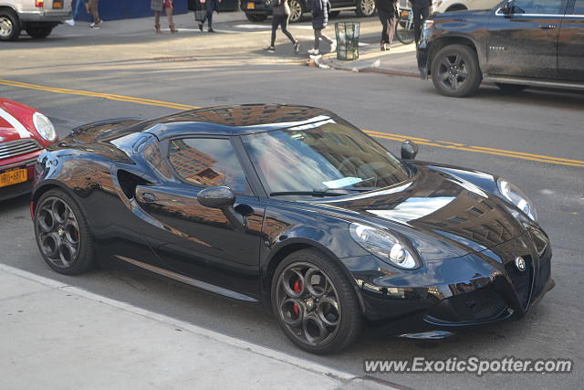 Alfa Romeo 4C spotted in Manhattan, New York