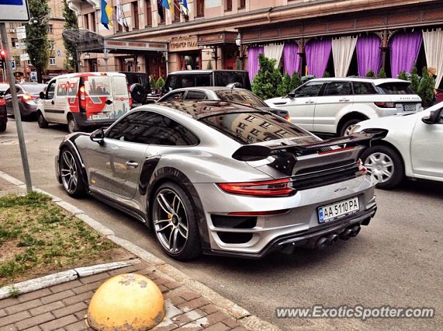 Porsche 911 Turbo spotted in Kiev, Ukraine
