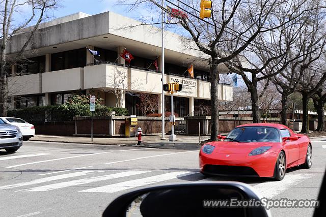 Tesla Roadster spotted in Raleigh, North Carolina