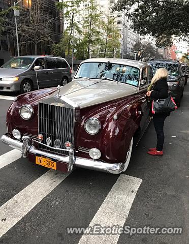 Rolls-Royce Silver Cloud spotted in New York, New York