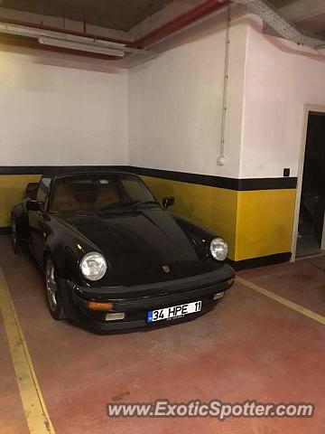 Porsche 911 spotted in Istanbul, Turkey