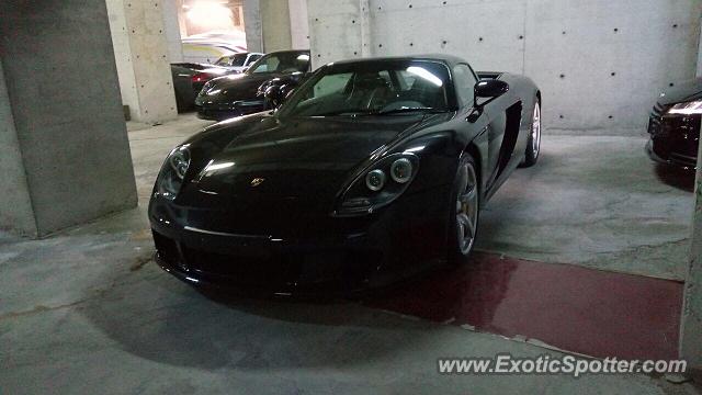Porsche Carrera GT spotted in Istanbul, Turkey