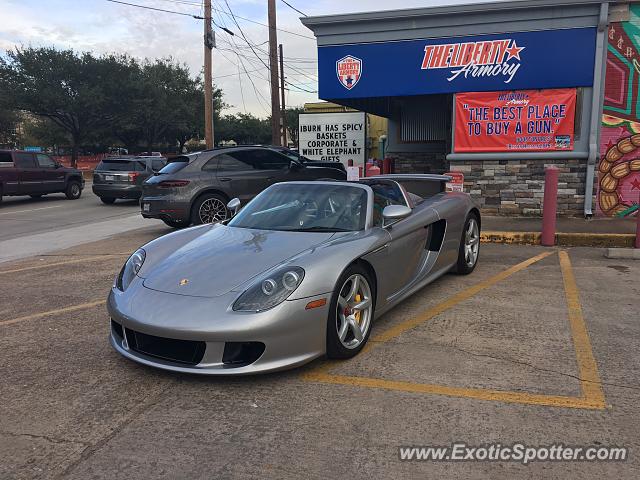 Porsche Carrera GT spotted in Houston, Texas