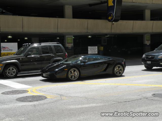 Lamborghini Gallardo spotted in Chicago, Illinois