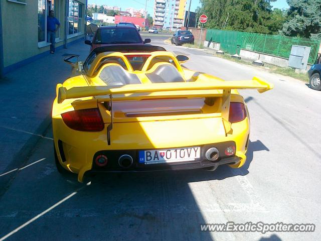 Porsche Carrera GT spotted in Bratislava/Slovakia, Austria