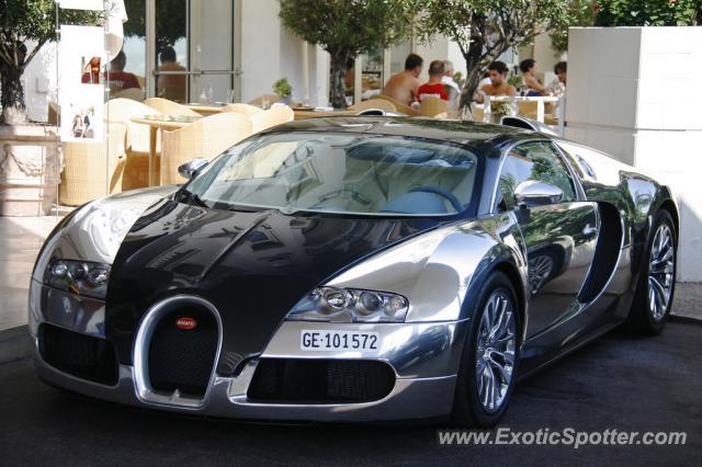 Bugatti Veyron spotted in Cannes, France