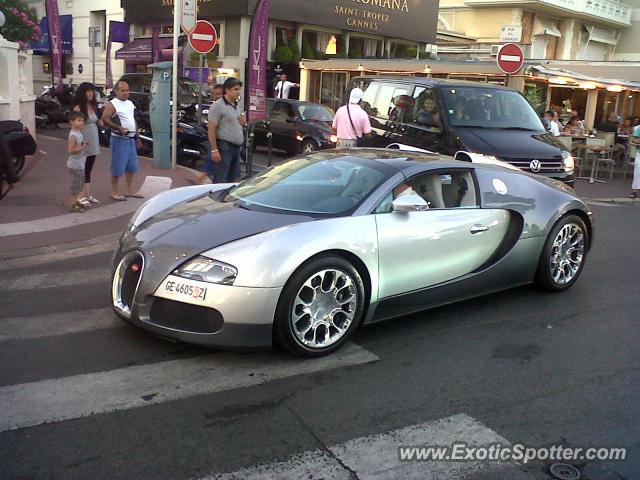 Bugatti Veyron spotted in Cannes, France