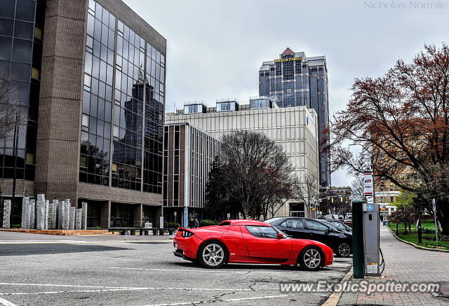 Tesla Roadster spotted in Raleigh, North Carolina