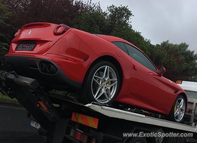Ferrari California spotted in Lisbon, Portugal
