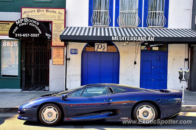 Jaguar XJ220 spotted in Los Angeles, California