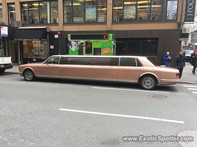 Rolls-Royce Silver Spur spotted in New York, New York