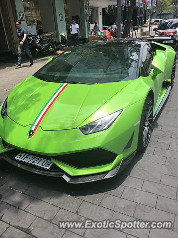 Lamborghini Huracan spotted in Ho Chi Minh City, Vietnam