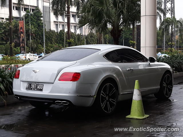 Bentley Continental spotted in Jakarta, Indonesia