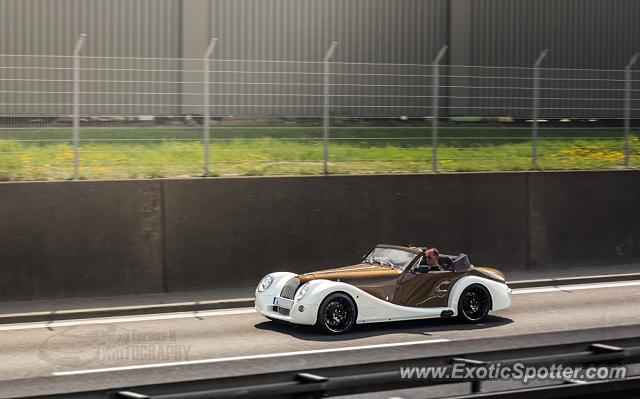 Morgan Aero 8 spotted in A81, Germany