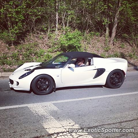 Lotus Elise spotted in Indianapolis, Indiana