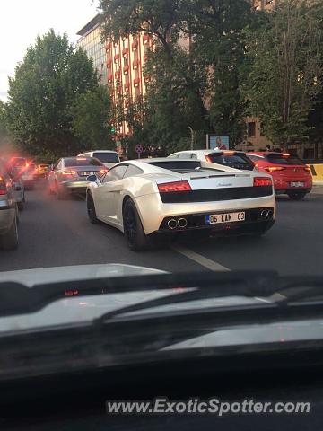 Lamborghini Gallardo spotted in Istanbul, Turkey