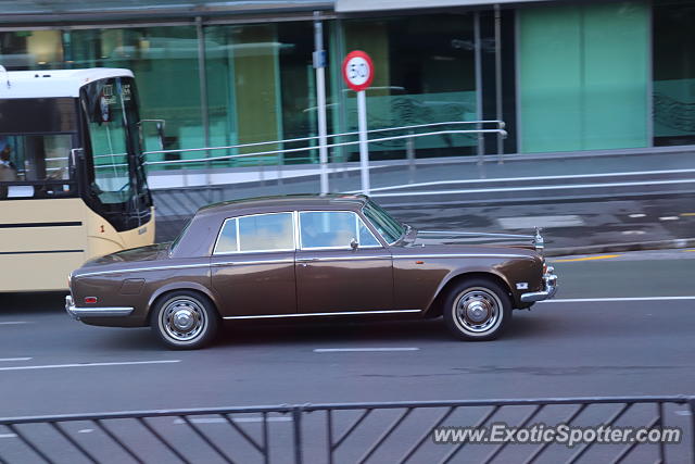 Rolls-Royce Silver Shadow spotted in Auckland, New Zealand