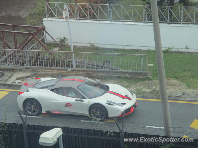 Ferrari 458 Italia spotted in Kuala lumpur, Malaysia