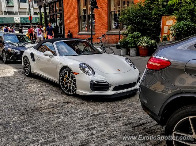 Porsche 911 Turbo spotted in Manhattan, New York