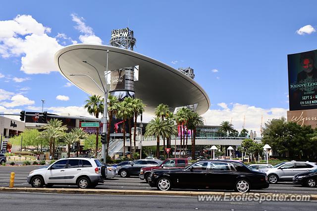Rolls-Royce Phantom spotted in Las Vegas, Nevada