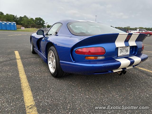 Dodge Viper spotted in Golden Valley, Minnesota