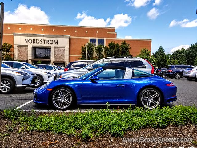 Porsche 911 spotted in Short Hills, New Jersey