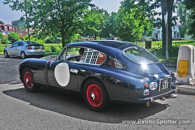Aston Martin DB4 spotted in Thames Ditton, United Kingdom