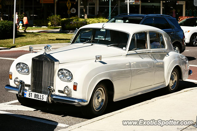 Rolls-Royce Silver Cloud spotted in Sarasota, Florida