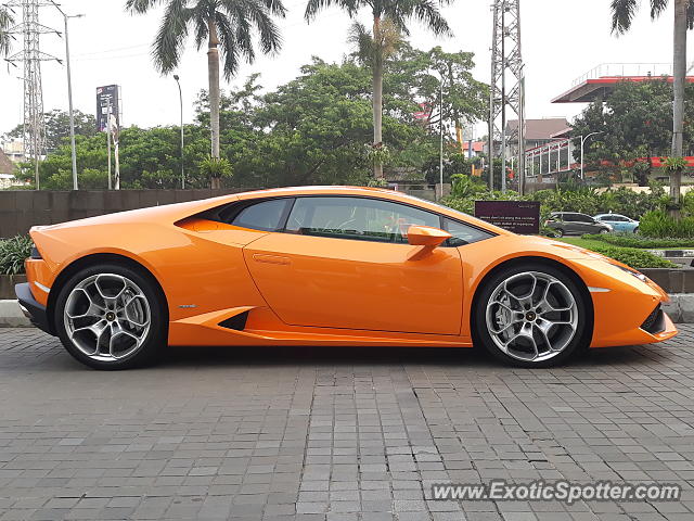 Lamborghini Huracan spotted in Jakarta, Indonesia