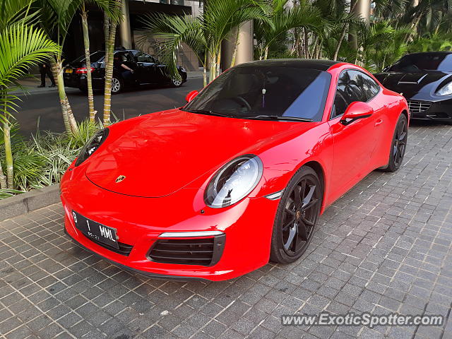 Porsche 911 spotted in Jakarta, Indonesia