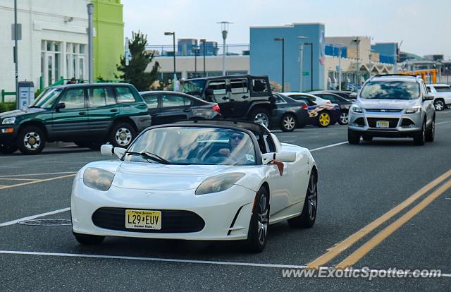 Tesla Roadster spotted in Asbury Park, New Jersey