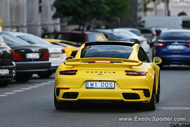 Porsche 911 Turbo spotted in Warsaw, Poland