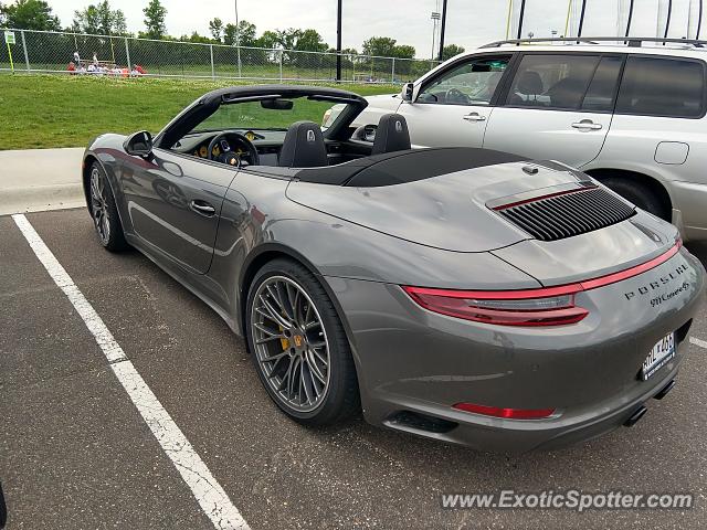 Porsche 911 spotted in Plymouth, Minnesota