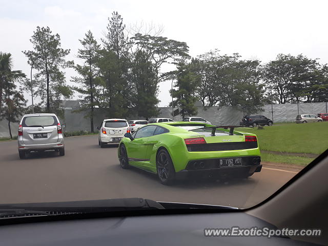 Lamborghini Gallardo spotted in Tangerang, Indonesia