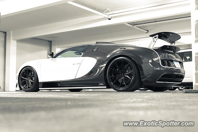 Bugatti Veyron spotted in Las Vegas, Nevada