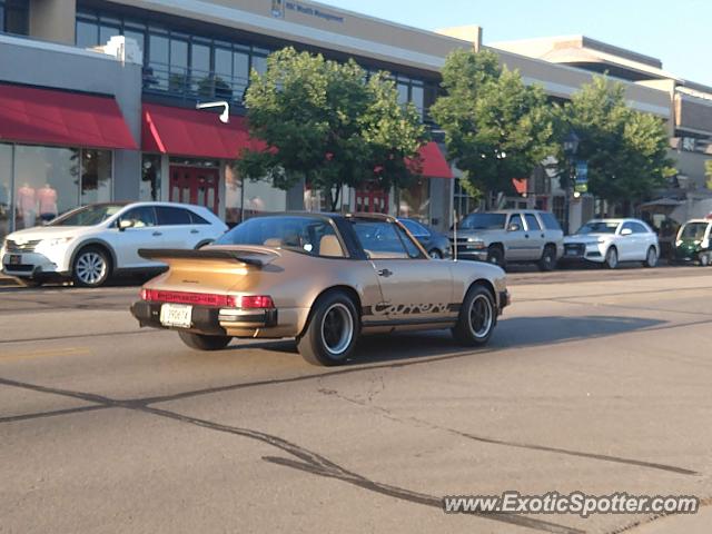 Porsche 911 spotted in Wayzata, Minnesota