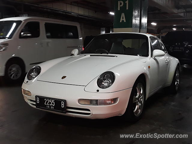 Porsche 911 spotted in Jakarta, Indonesia
