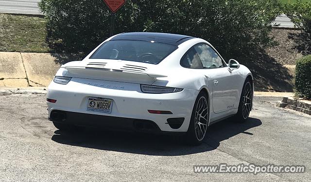 Porsche 911 Turbo spotted in Panama city, Florida