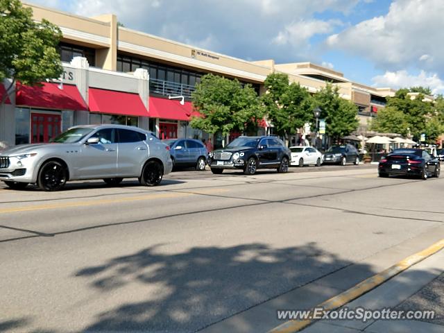 Bentley Bentayga spotted in Wayzata, Minnesota