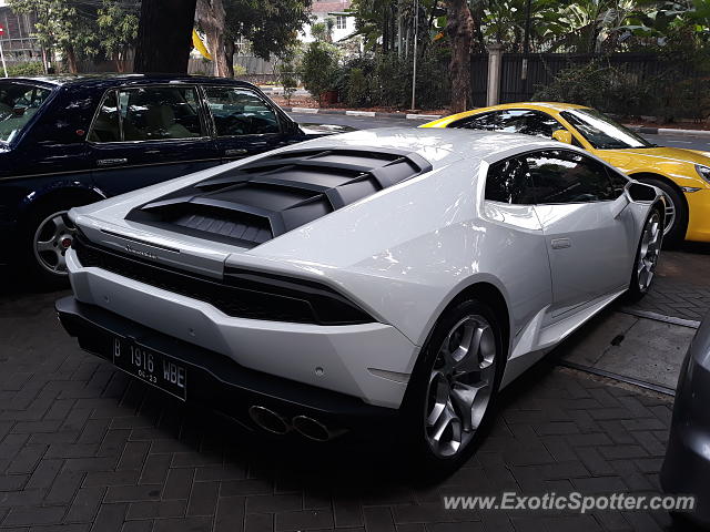 Lamborghini Huracan spotted in Jakarta, Indonesia