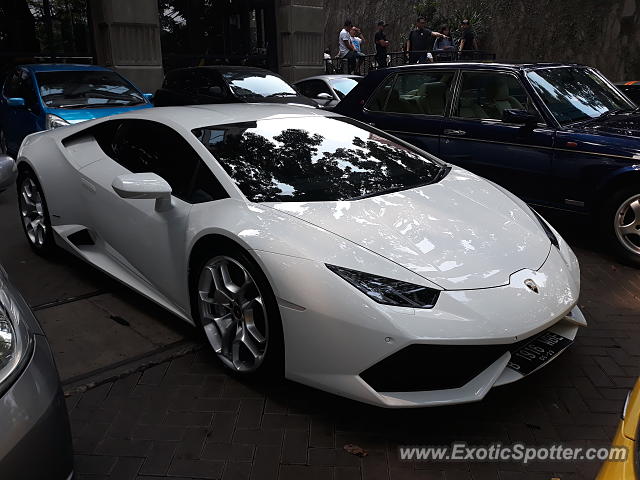 Lamborghini Huracan spotted in Jakarta, Indonesia