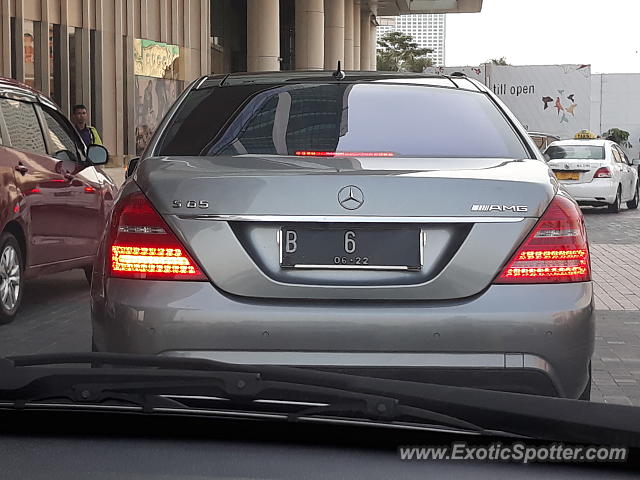 Mercedes S65 AMG spotted in Jakarta, Indonesia
