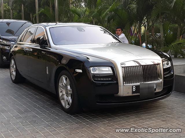 Rolls-Royce Ghost spotted in Jakarta, Indonesia