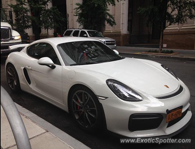 Porsche Cayman GT4 spotted in Manhattan, New York