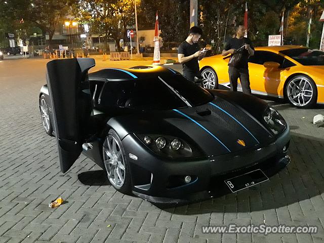 Koenigsegg CCX spotted in Jakarta, Indonesia