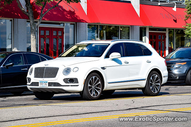Bentley Bentayga spotted in Wayzata, Minnesota