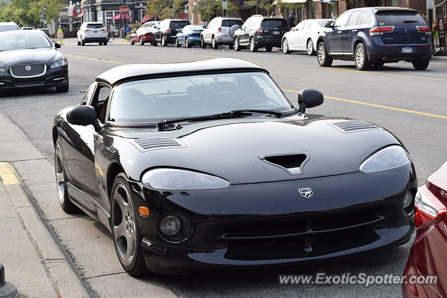 Dodge Viper spotted in Wayzata, Minnesota