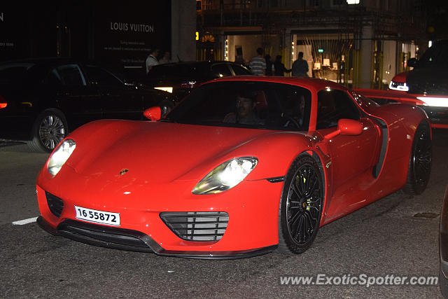 Porsche 918 Spyder spotted in London, United Kingdom