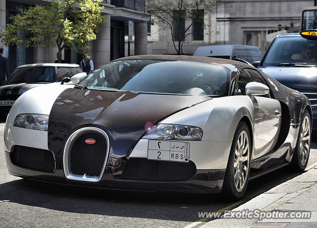 Bugatti Veyron spotted in London, United Kingdom