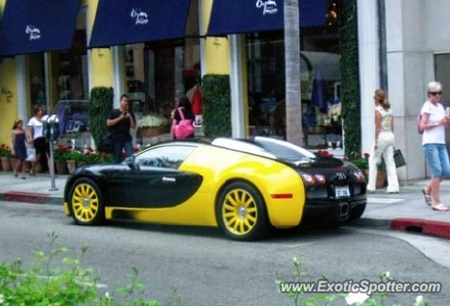 Bugatti Veyron spotted in Beverly hills, California